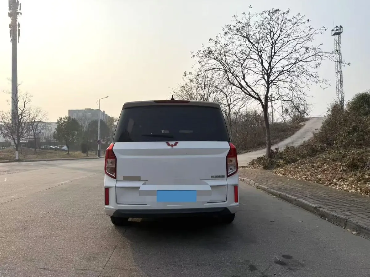 2021 WuLing ZhengChen 1.5T 147HP L4 6MT,autocango,china used car exporter,china ev exporter,chinese used car exporter,chinese used ev exporter