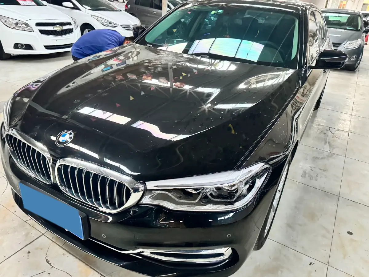 2020 BMW 5 Series 2.0T 252HP L4 8AT