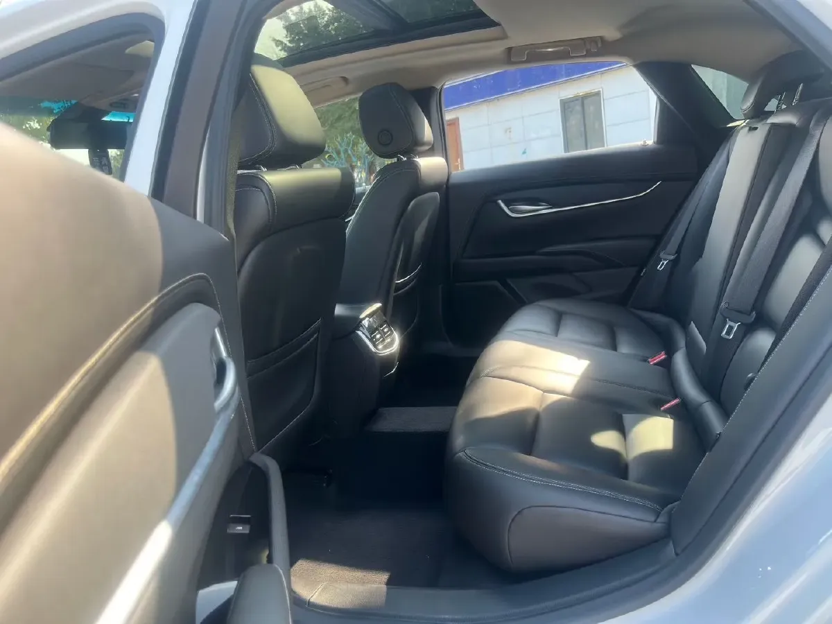 2018 Cadillac XTS 2.0T 269HP L4 6AT,autocango,china used car exporter,china ev exporter,chinese used car exporter,chinese used ev exporter