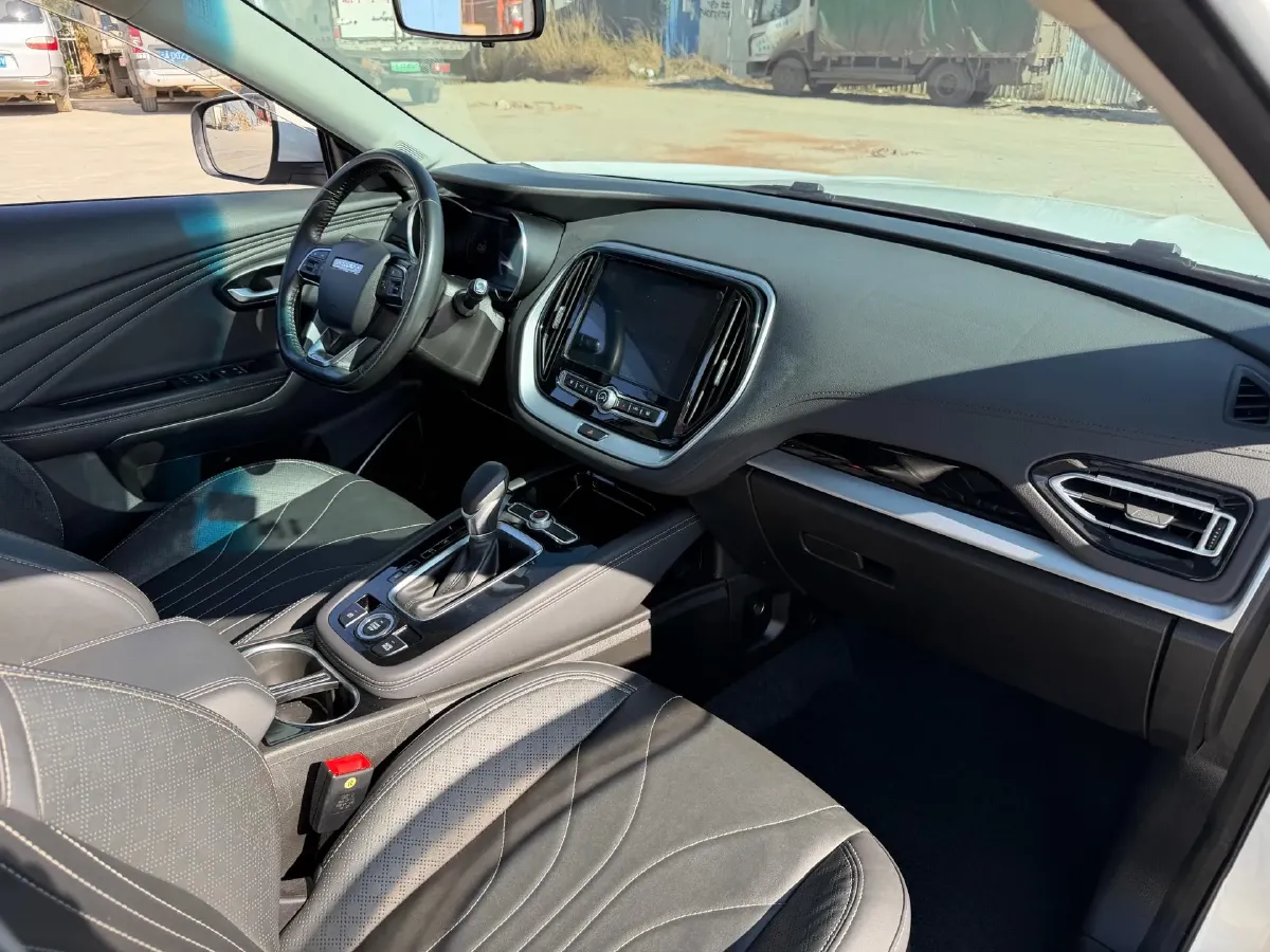 2018 SWM X7 1.5T 156HP L4 6AT,autocango,china used car exporter,china ev exporter,chinese used car exporter,chinese used ev exporter