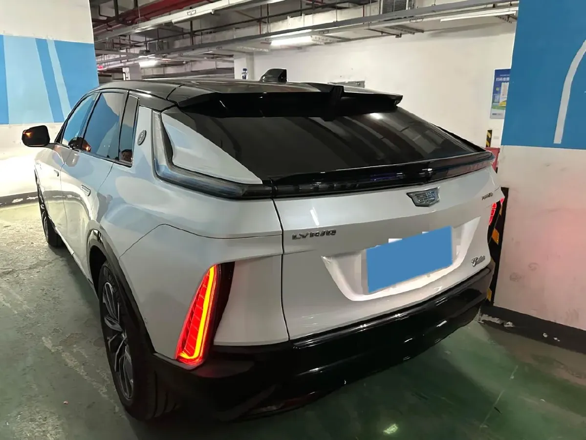 2022 Cadillac IQ Lyriq BEV 95.7KWH,autocango,china used car exporter,china ev exporter,chinese used car exporter,chinese used ev exporter
