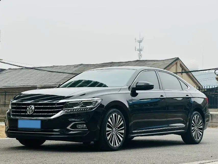 2019 Volvo V40 1.5T 152HP L4 6AT