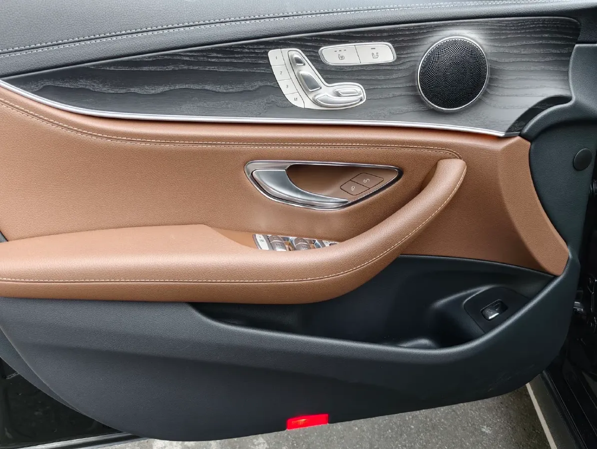 2020 Mercedes-Benz E Class 2.0T 258HP L4 9AT,autocango,china used car exporter,china ev exporter,chinese used car exporter,chinese used ev exporter