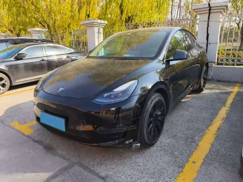 2022 Tesla Model Y BEV 60KWH