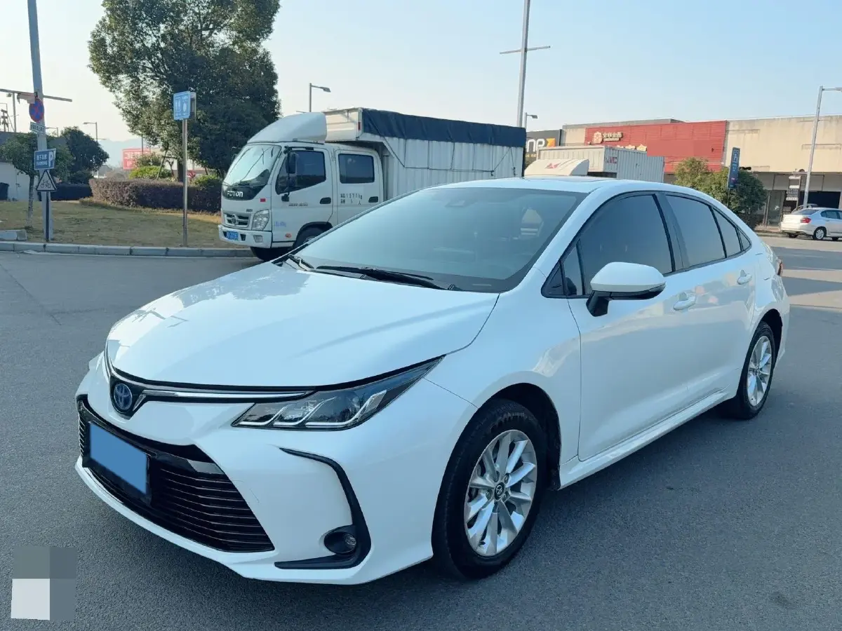 2021 Toyota Corolla 1.8L 98HP L4 E-CVT Hybrid