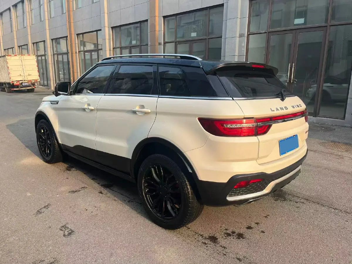 2018 Landwind X7 1.5T 163HP L4 8AT,autocango,china used car exporter,china ev exporter,chinese used car exporter,chinese used ev exporter