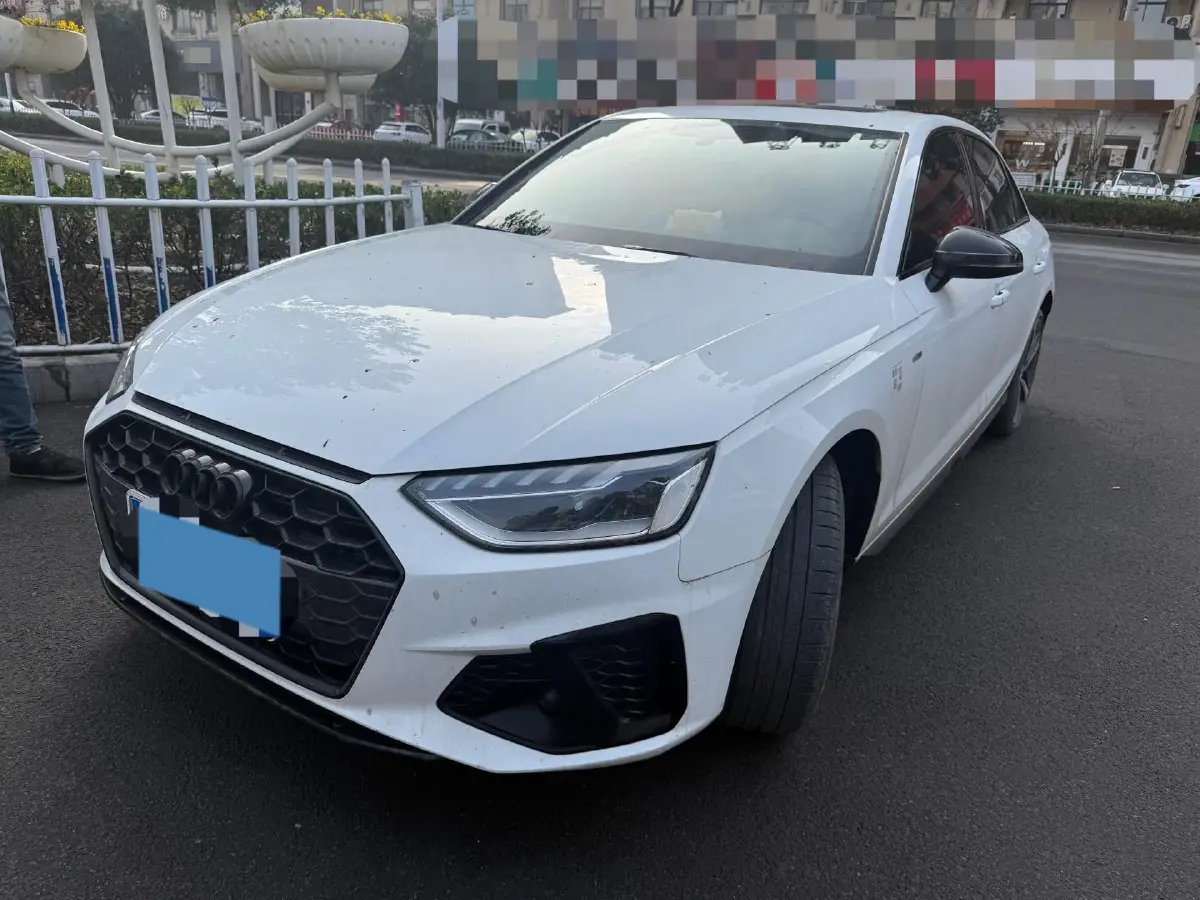 2024 Audi A4L 2.0T 190HP L4 7DCT