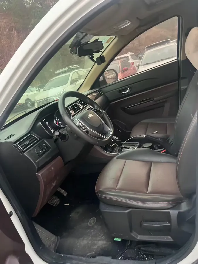 2017 Bestune B30 1.6L 109HP L4 6AT,autocango,china used car exporter,china ev exporter,chinese used car exporter,chinese used ev exporter