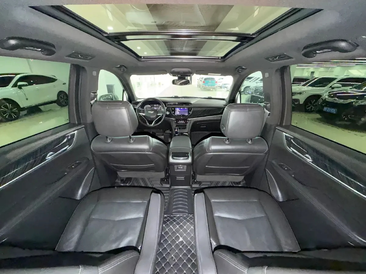 2021 Cadillac XT6 2.0T 237HP L4 9AT,autocango,china used car exporter,china ev exporter,chinese used car exporter,chinese used ev exporter