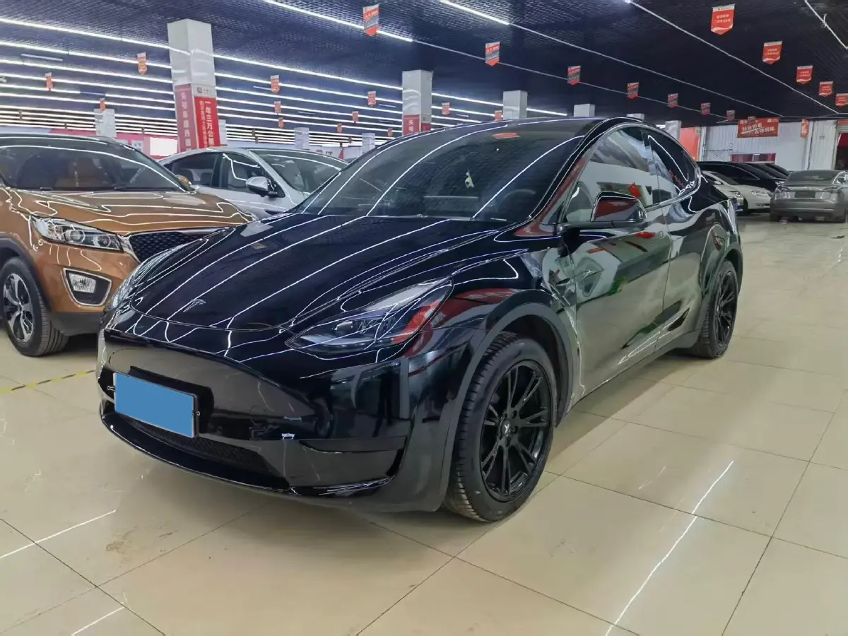 2022 Tesla Model Y BEV 60KWH