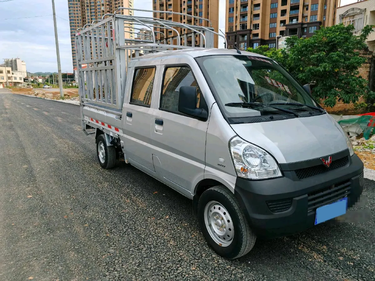 2021 ChangAn Kaicene ShenQi T30 1.6L 122HP L4 5MT,autocango,china used car exporter,china ev exporter,chinese used car exporter,chinese used ev exporter