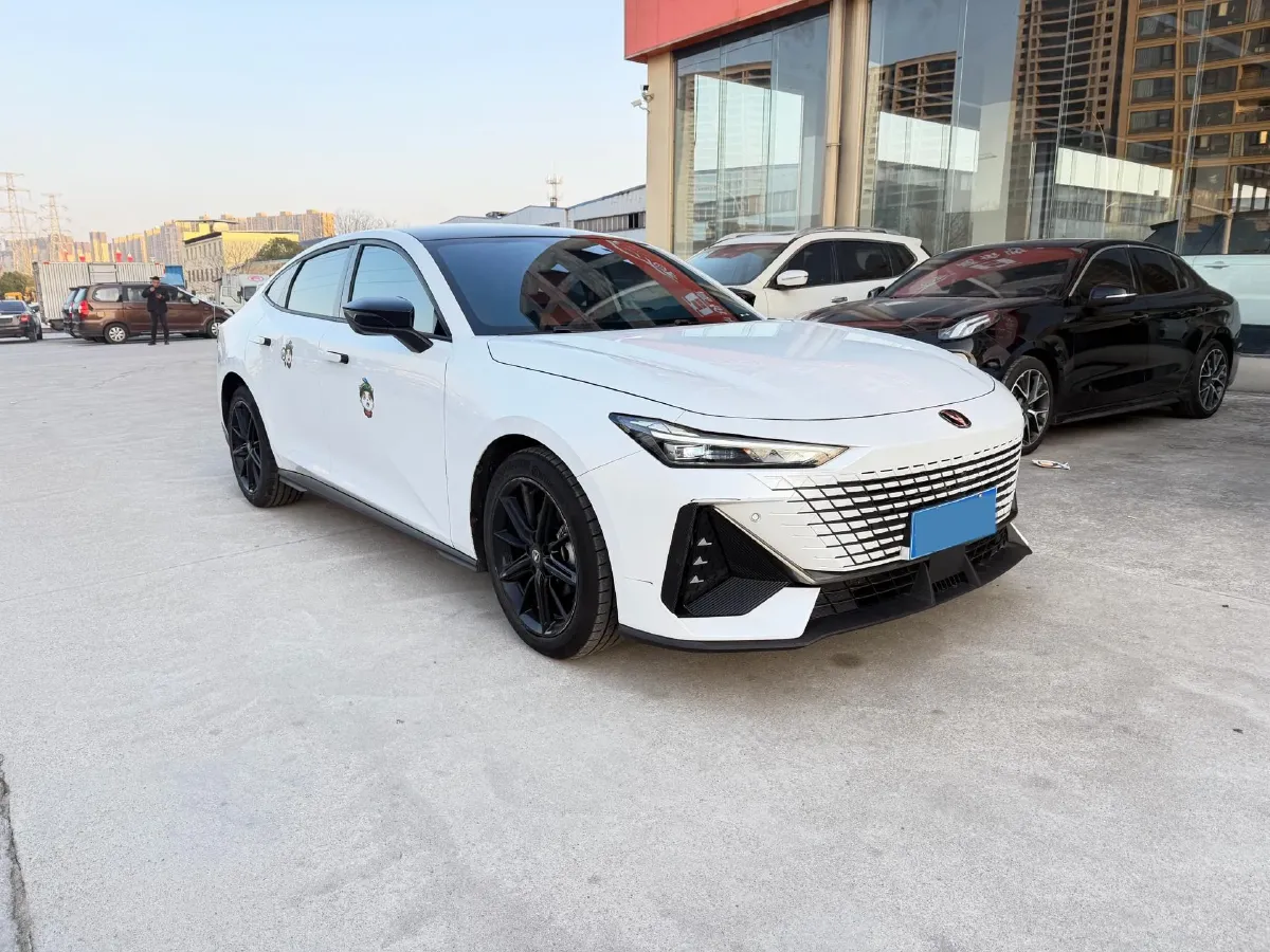 2023 ChangAn UNI-V 1.5T 188HP L4 7DCT,autocango,china used car exporter,china ev exporter,chinese used car exporter,chinese used ev exporter