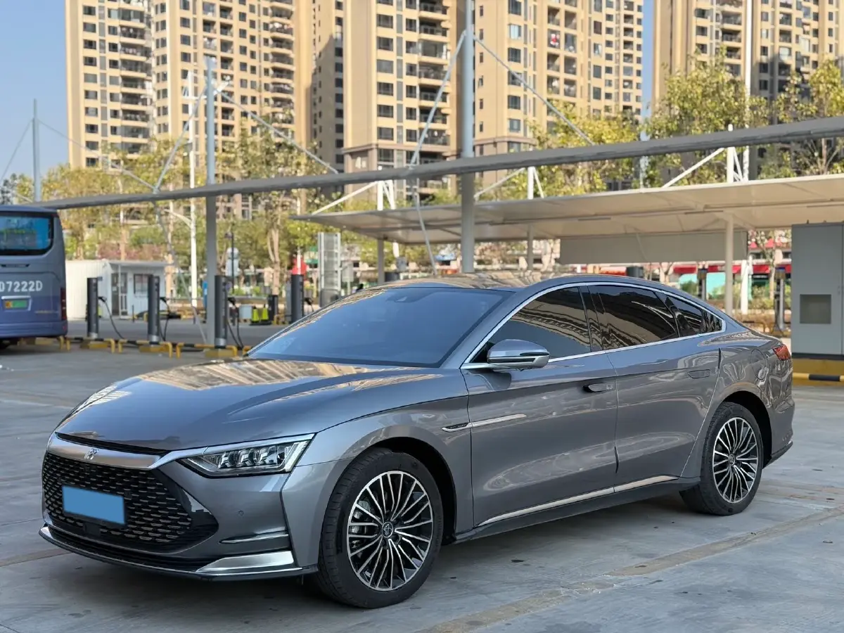 2020 WEY VV7 2.0T 227HP L4 7DCT PHEV