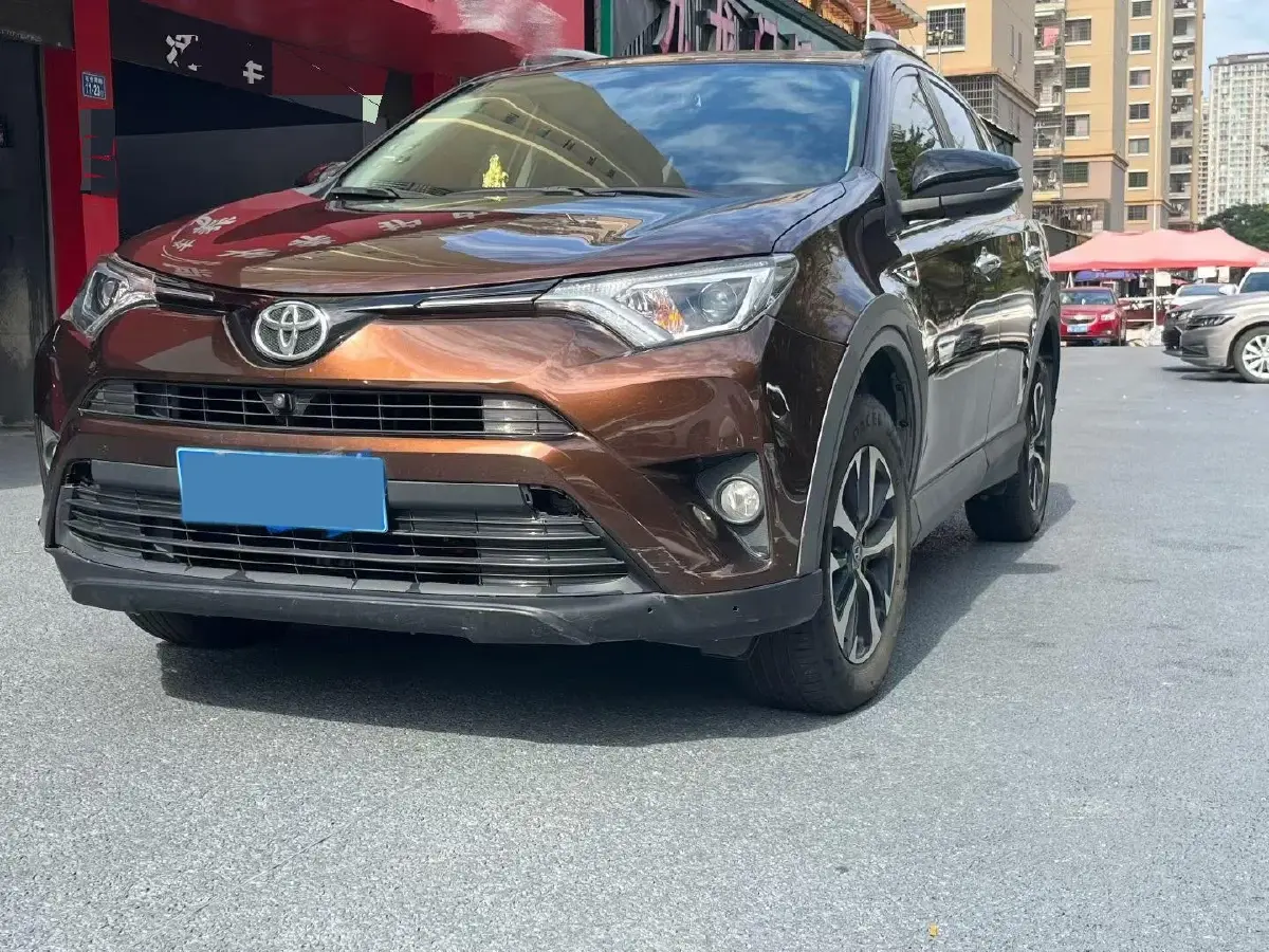 2019 Toyota Camry 2.0L 178HP L4 CVT