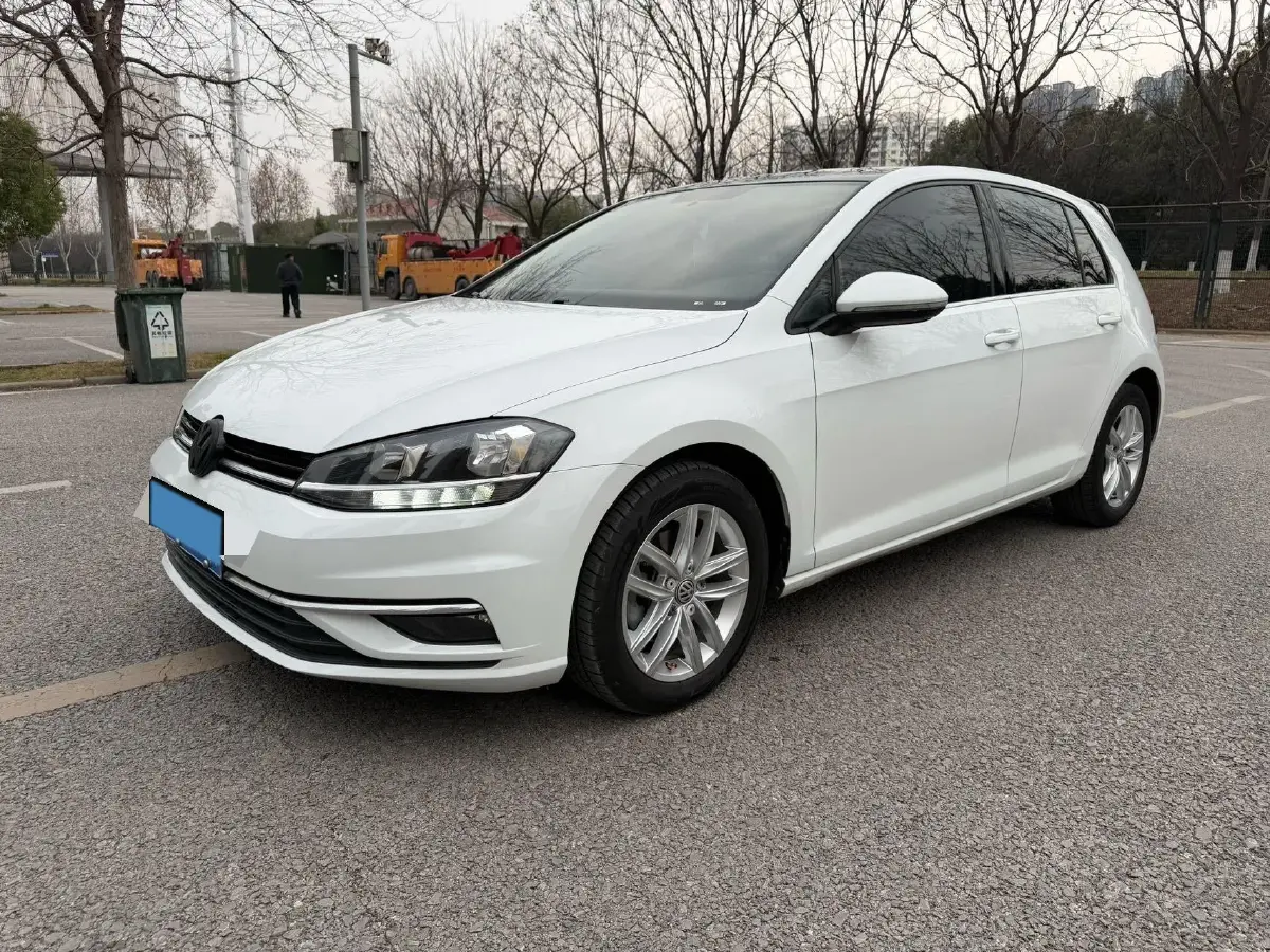 2018 Volkswagen Golf 1.6L 110HP L4 6AT