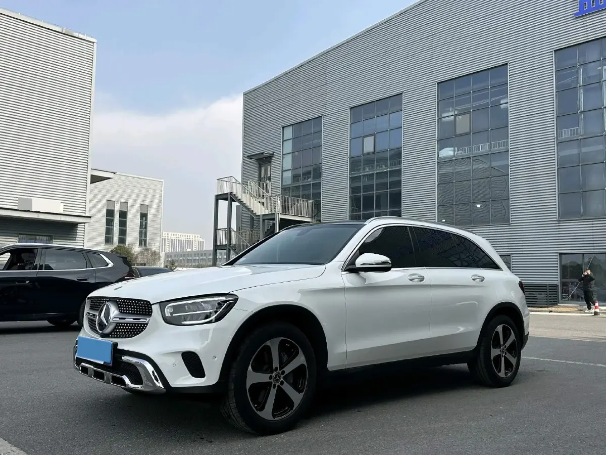 2022 Mercedes-Benz GLC Class 2.0T 197HP L4 9AT