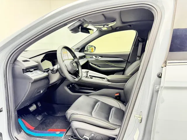 2023 Geely Preface 1.5T 181HP L4 7DCT,autocango,china used car exporter,china ev exporter,chinese used car exporter,chinese used ev exporter