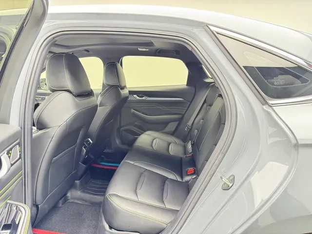 2023 Geely Preface 1.5T 181HP L4 7DCT,autocango,china used car exporter,china ev exporter,chinese used car exporter,chinese used ev exporter