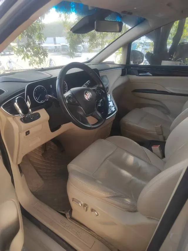 2022 Buick GL8 2.0T 237HP L4 9AT,autocango,china used car exporter,china ev exporter,chinese used car exporter,chinese used ev exporter