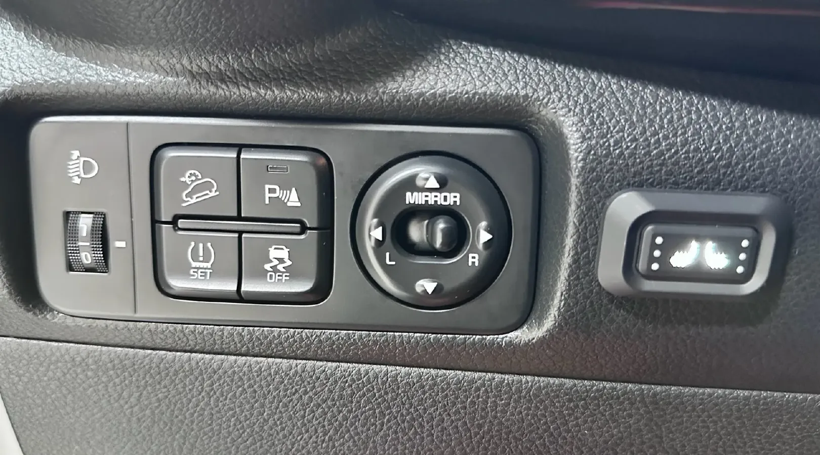 2021 Kia KX1 1.4L 100HP L4 CVT,autocango,china used car exporter,china ev exporter,chinese used car exporter,chinese used ev exporter