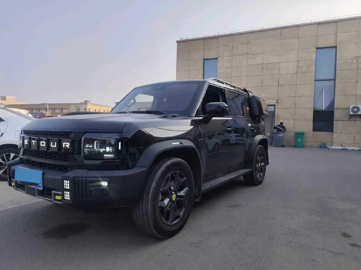 2023 Jetour Traveller 2.0T 254HP L4 7DCT