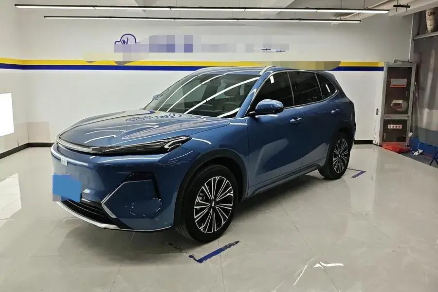 2025 BYD Sea Lion 05 DM-i 1.5L 101HP L4 E-CVT PHEV 18.3KWH