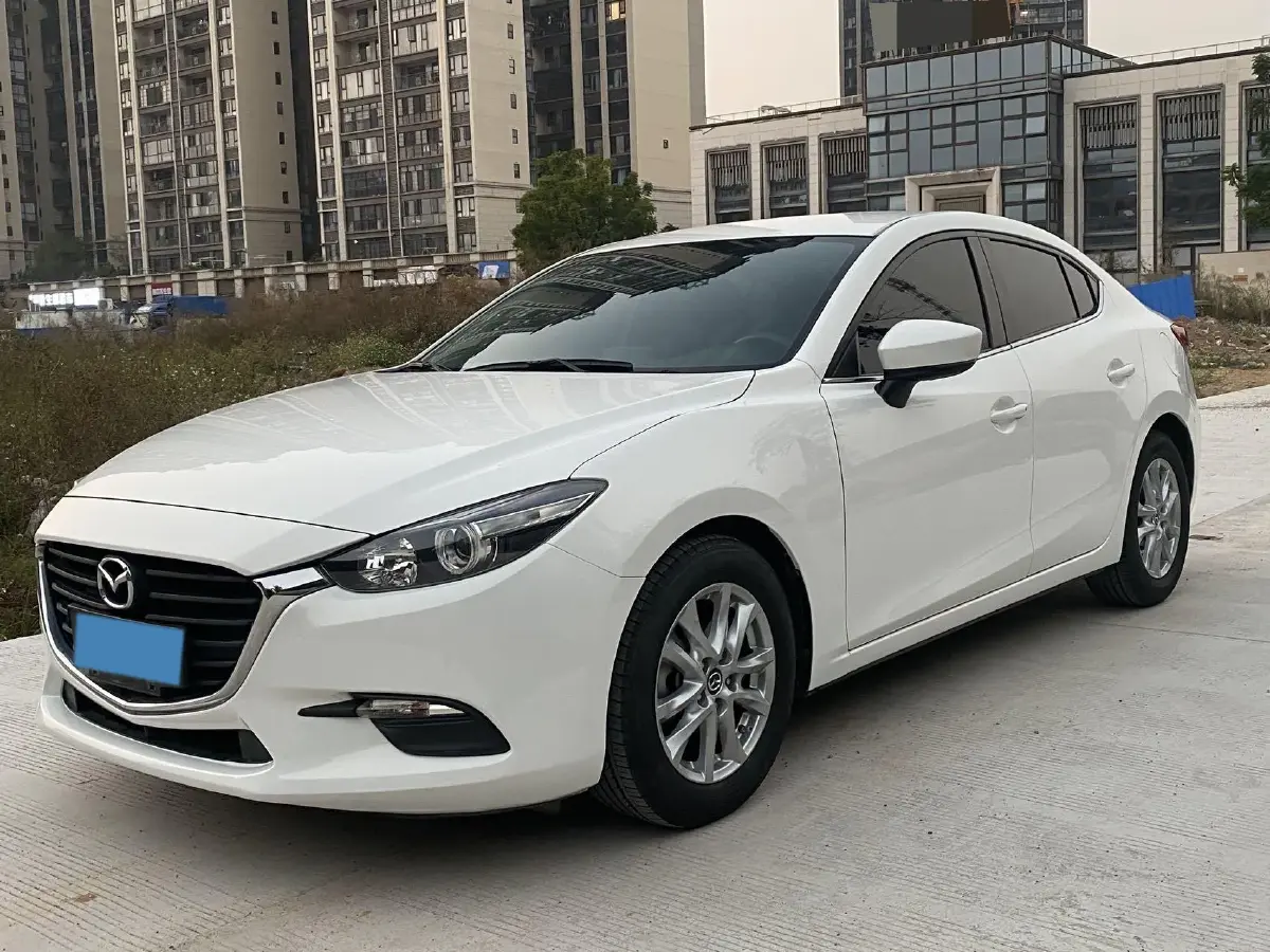 2017 Mazda 3 Axela 1.5L 117HP L4 6AT