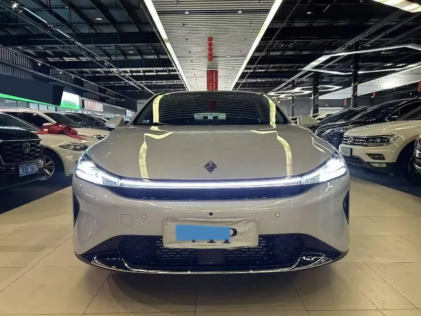 2025 BaoJun XiangJing 1.5T 143HP L4 1DHT PHEV,autocango,china used car exporter,china ev exporter,chinese used car exporter,chinese used ev exporter