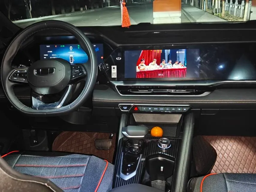 2025 Geely Monjaro 2.0T 238HP L4 8AT,autocango,china used car exporter,china ev exporter,chinese used car exporter,chinese used ev exporter