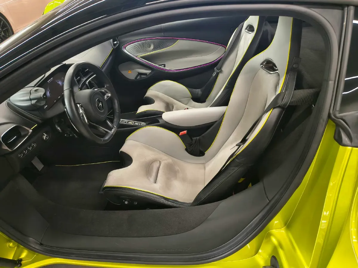 2023 McLaren Artura 3.0T 585HP V6 8DCT PHEV 7.4KWH,autocango,china used car exporter,china ev exporter,chinese used car exporter,chinese used ev exporter