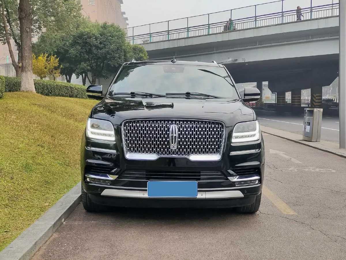 2020 Lincoln Navigator 3.5T 388HP V6 10AT,autocango,china used car exporter,china ev exporter,chinese used car exporter,chinese used ev exporter