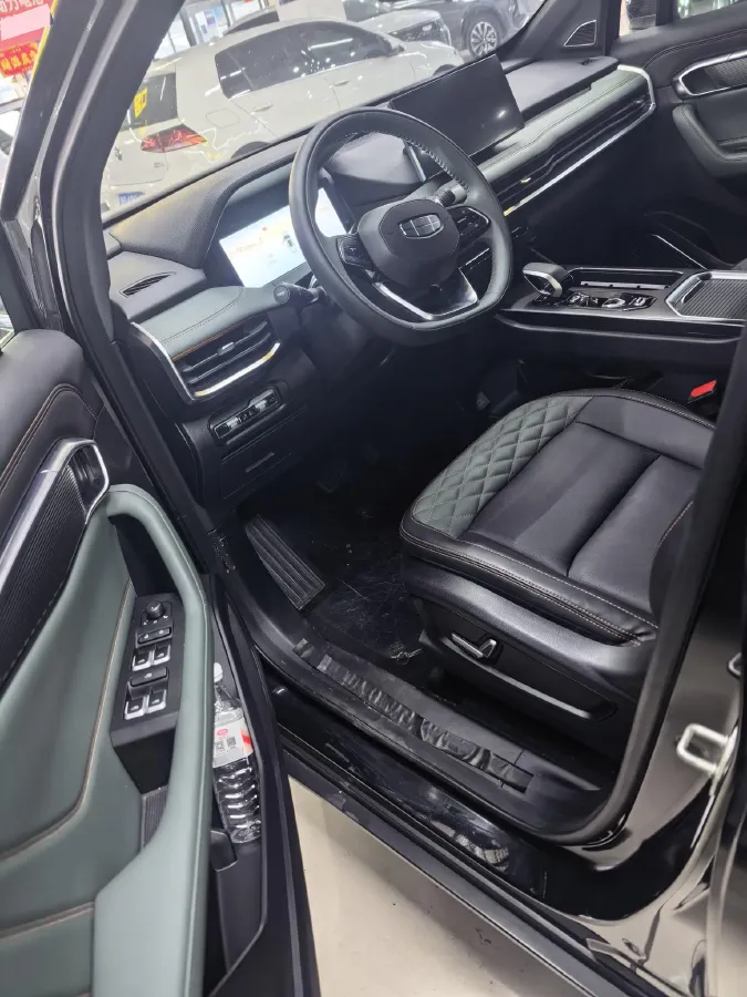 2023 Geely Okavango L 2.0T 218HP L4 7DCT,autocango,china used car exporter,china ev exporter,chinese used car exporter,chinese used ev exporter