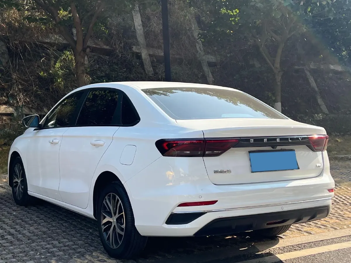 2022 Geely Emgrand 1.5L 114HP L4 CVT,autocango,china used car exporter,china ev exporter,chinese used car exporter,chinese used ev exporter