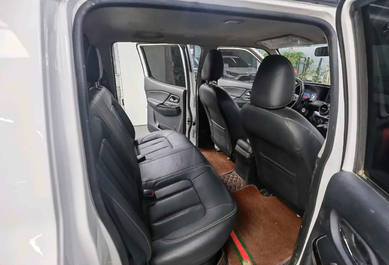 2023 Dongfeng RuiQi 2.4T 165HP L4 5MT,autocango,china used car exporter,china ev exporter,chinese used car exporter,chinese used ev exporter