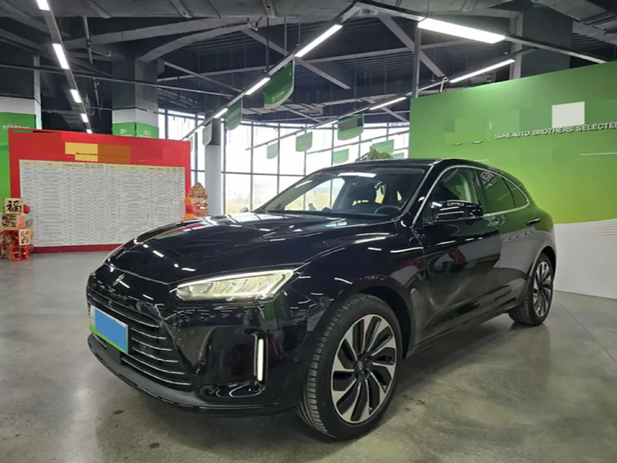 2022 Isuzu Mu-X 2.0T 220HP L4 8AT