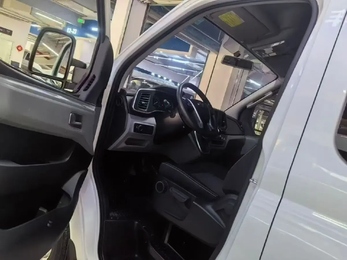 2021 DongFeng DFAC YuFeng 2.3T 136HP L4 6MT,autocango,china used car exporter,china ev exporter,chinese used car exporter,chinese used ev exporter