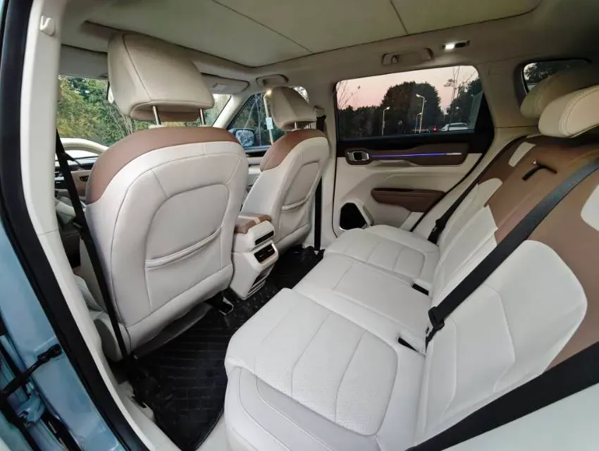 2020 Geely ICON 1.5T 177HP L3 7DCT,autocango,china used car exporter,china ev exporter,chinese used car exporter,chinese used ev exporter