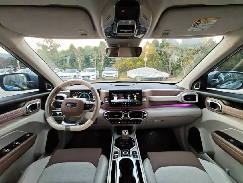 2020 Geely ICON 1.5T 177HP L3 7DCT,autocango,china used car exporter,china ev exporter,chinese used car exporter,chinese used ev exporter