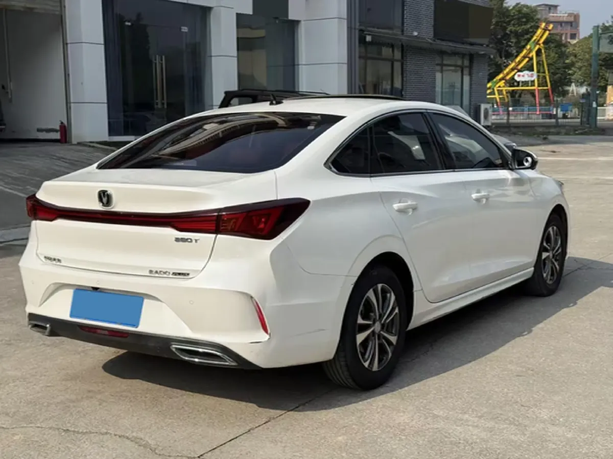 2022 ChangAn Eado 1.4T 160HP L4 7DCT,autocango,china used car exporter,china ev exporter,chinese used car exporter,chinese used ev exporter