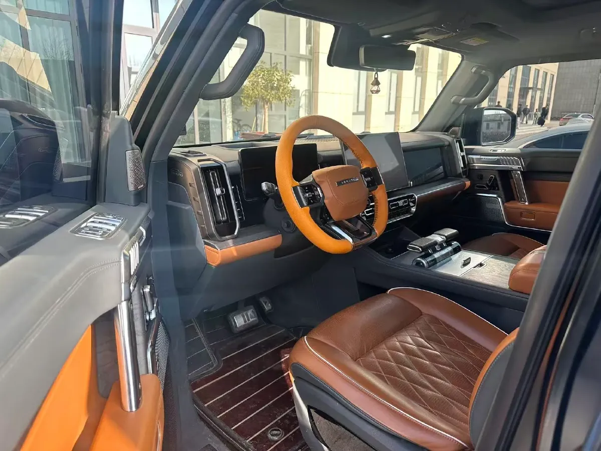 2023 M Hero 917 REEV 197HP 2AT REEV 65.8KWH,autocango,china used car exporter,china ev exporter,chinese used car exporter,chinese used ev exporter