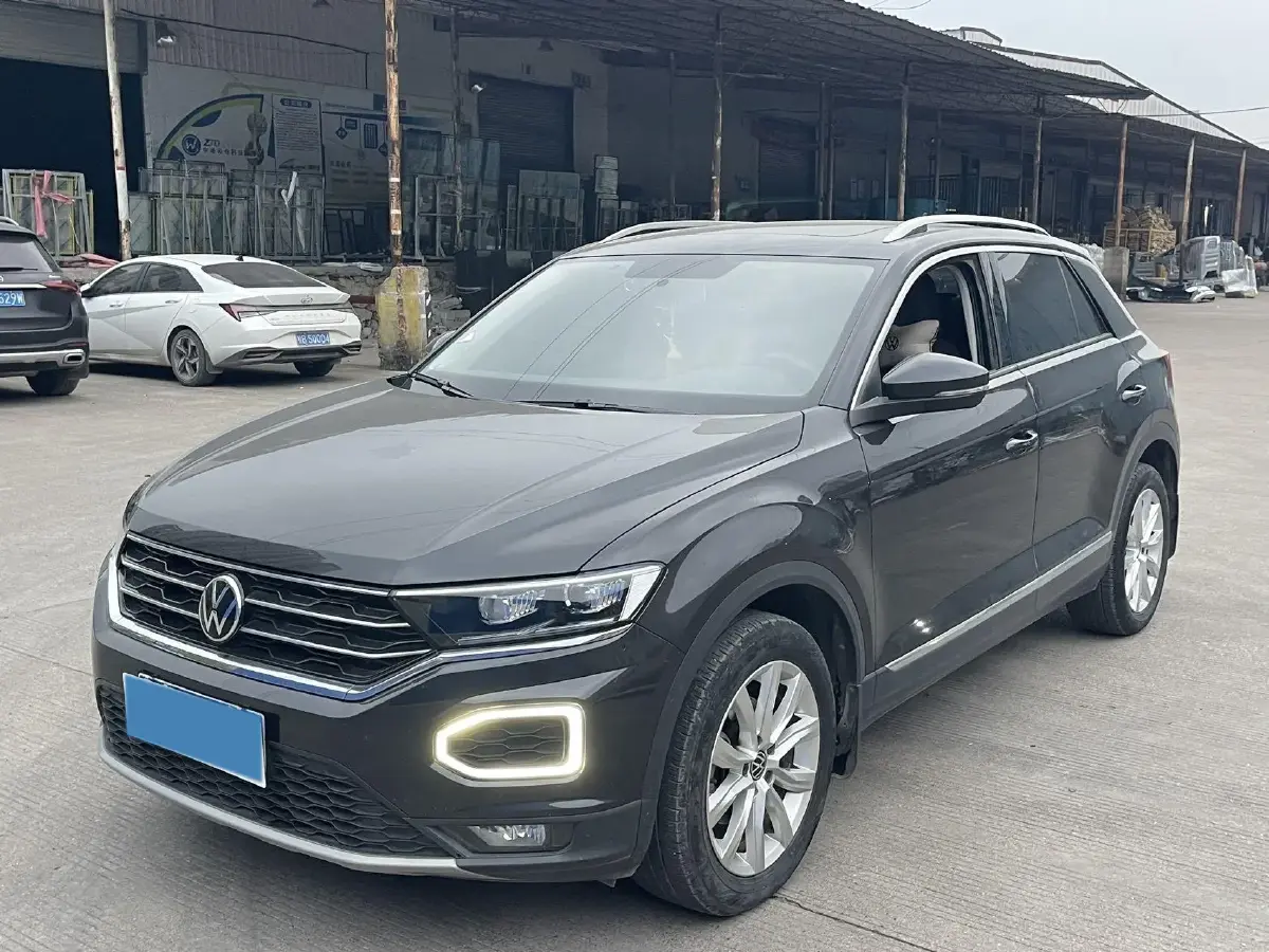 2021 Volkswagen T-Roc 1.4T 150HP L4 7DCT