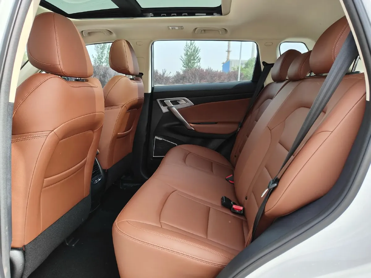 2021 Geely JiaJi 1.8T 184HP L4 7DCT,autocango,china used car exporter,china ev exporter,chinese used car exporter,chinese used ev exporter