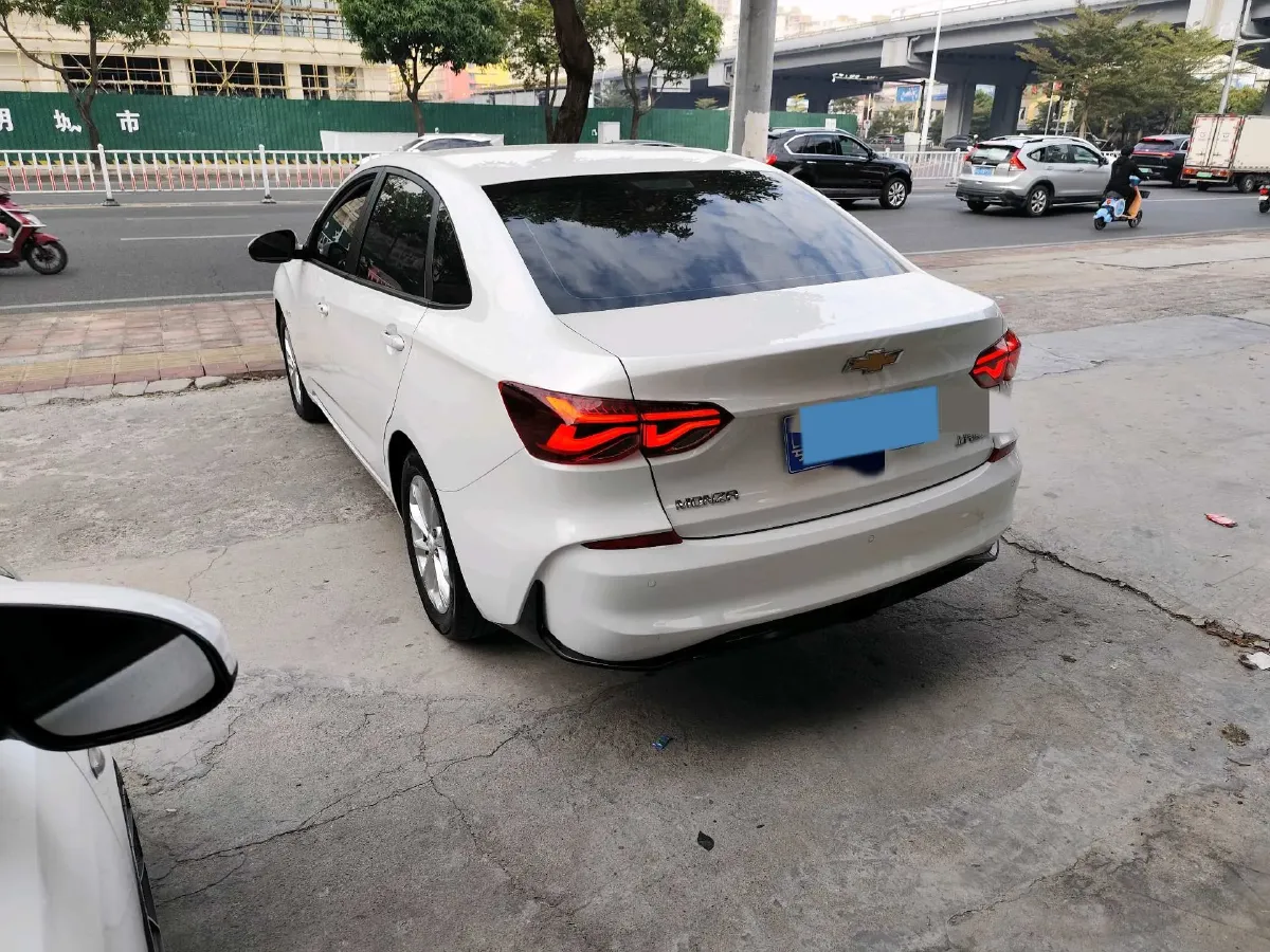 2024 Chevrolet Monza 1.5L 113HP L4 6DCT,autocango,china used car exporter,china ev exporter,chinese used car exporter,chinese used ev exporter