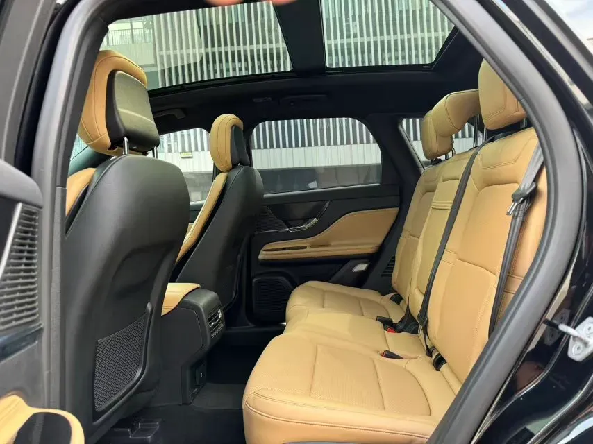 2021 Lincoln Corsair 2.0T 245HP L4 8AT,autocango,china used car exporter,china ev exporter,chinese used car exporter,chinese used ev exporter