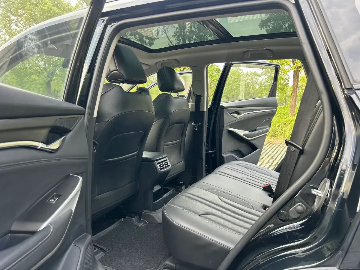 2020 ChangAn CS75 Plus 1.5T 178HP L4 6AT,autocango,china used car exporter,china ev exporter,chinese used car exporter,chinese used ev exporter