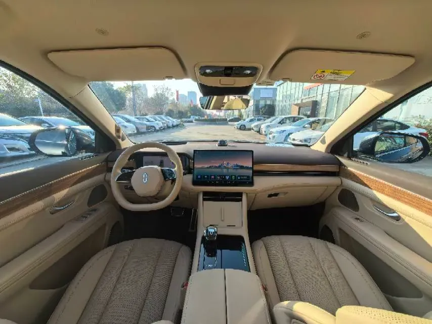 2024 Jaguar E-PACE 1.5T 200HP L3 8AT,autocango,china used car exporter,china ev exporter,chinese used car exporter,chinese used ev exporter