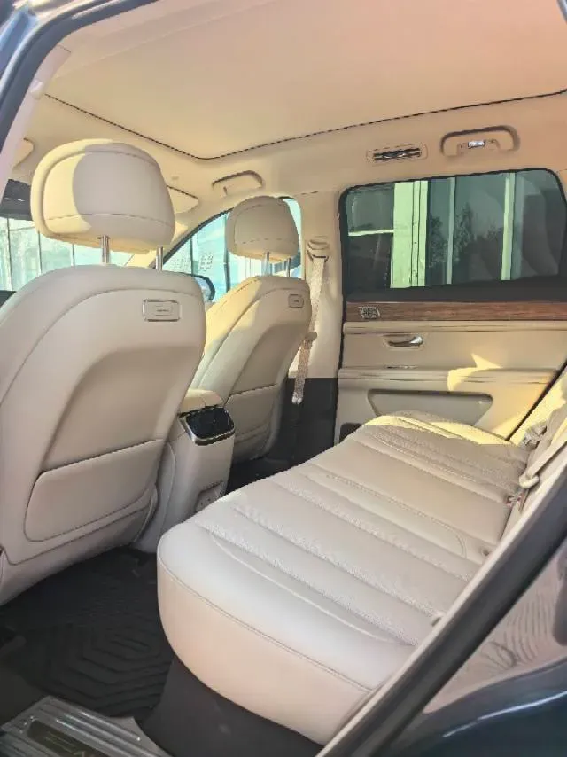 2024 Jaguar E-PACE 1.5T 200HP L3 8AT,autocango,china used car exporter,china ev exporter,chinese used car exporter,chinese used ev exporter