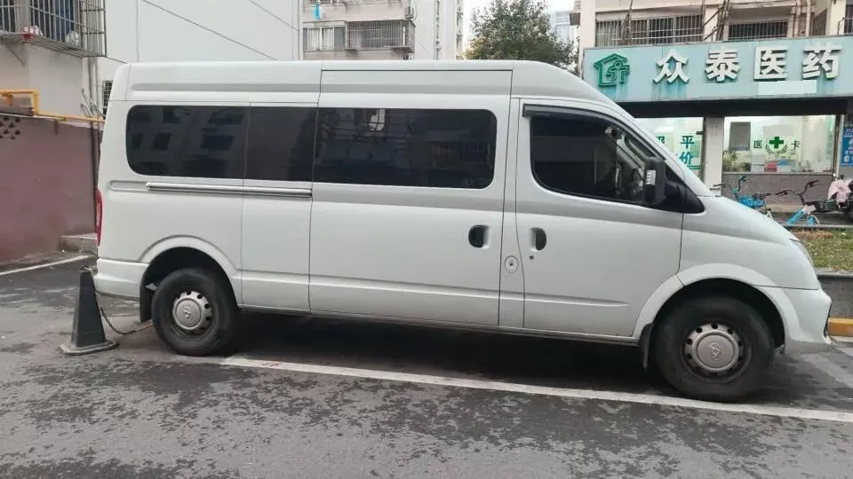 2018 DongFeng DFAC YuFeng 2.5T 136HP L4 6MT,autocango,china used car exporter,china ev exporter,chinese used car exporter,chinese used ev exporter