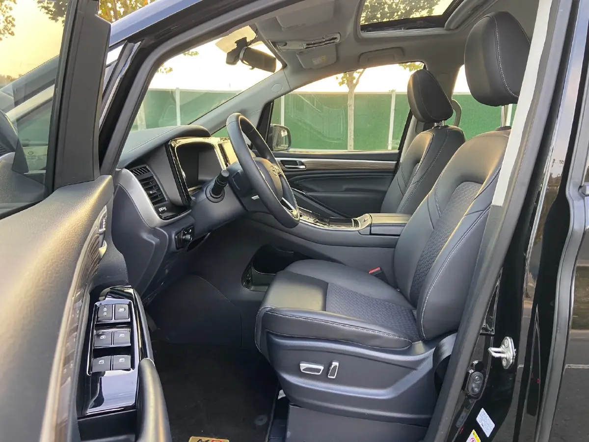 2023 GAC Trumpchi M8 2.0T 252HP L4 8AT,autocango,china used car exporter,china ev exporter,chinese used car exporter,chinese used ev exporter