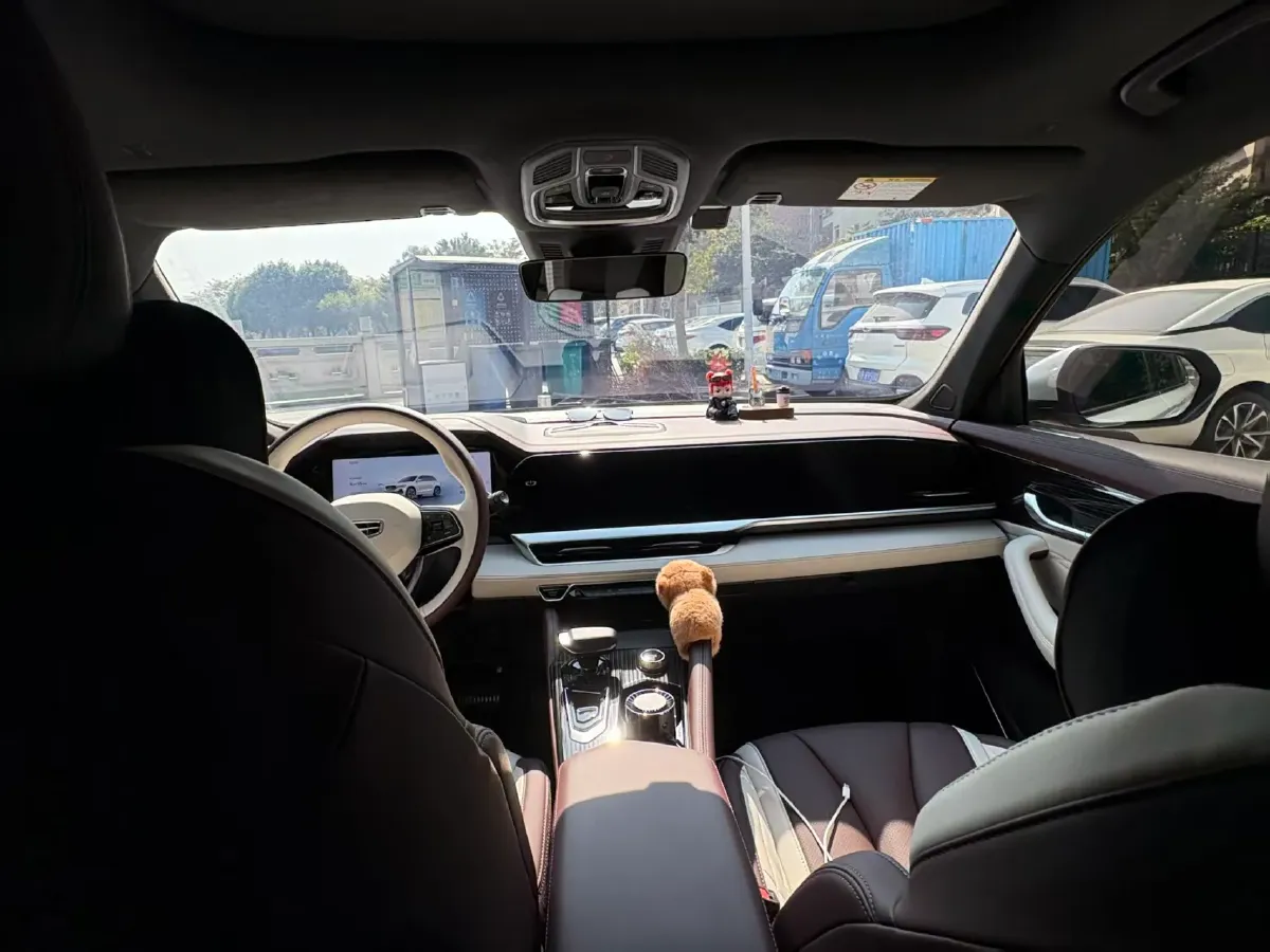 2024 Geely Monjaro 2.0T 238HP L4 8AT,autocango,china used car exporter,china ev exporter,chinese used car exporter,chinese used ev exporter